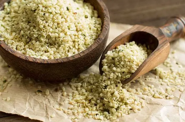 Hemp Seeds 507146608 770x533 1