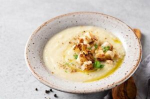 Roasted Cauliflower Cheddar Soup 1353655062 770x533 1 650x428