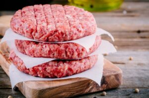 raw Hamburger Patties 678781470 770x533 1 650x428