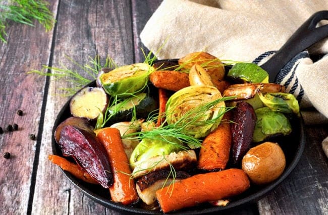 roasted carrots brussel sprouts 861445208 770x533 1