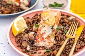 SalmonLentils AD 770x533 1 650x428