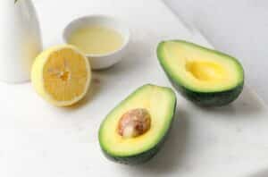 avocado keeps with Lemon 1365368155 770x533 1 650x428