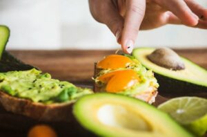 avocadoToastMedDiet 1131365682 770x553 650x428