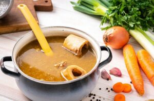 bone Broth 1360053120 770x533 1 650x428