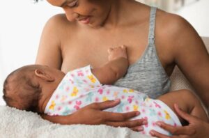 breastfeedingMilkSupply 482136885 770x553 650x428