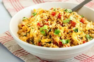 cauliflowerFriedRice 1132523140 770x533 1 650x428