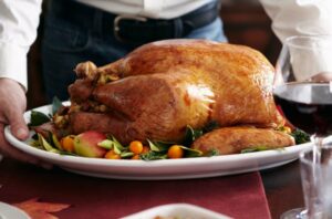 choosingThanksgivgTurkey 142941774 770x553 1 650x428