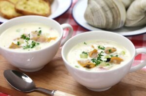 clamChowderCoconutMilk 518470325 770x533 1 650x428