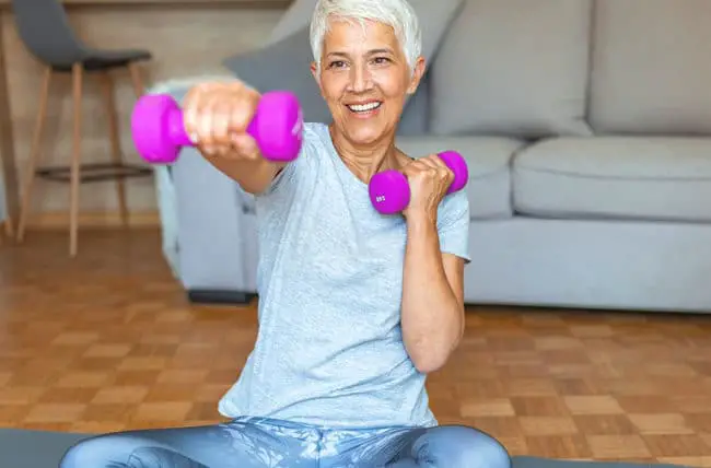 elderWomanExerciseWeights 1187885496 770x533 1