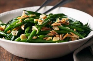 green Beans Bowl 143219170 770x533 1 650x428