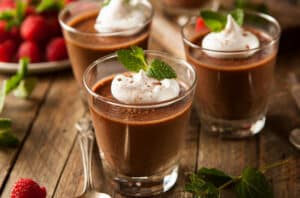 mintChocolateMousse 535412577 770x553 1 650x428