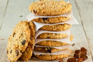 oatmealRaisinCookies 137225354 770x533 650x428