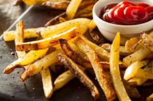 ovenBakedFries 479353900 770x533 1 650x428