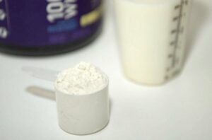 proteinPowder RN 050520 770x533 1 650x428