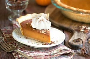 pumpkinPieHealthy 1279030588 770x553 1 650x428