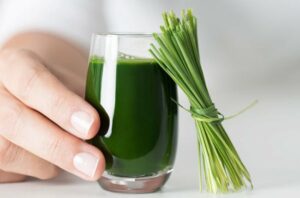 wheatgrassJuice 1128049579 770x533 650x428