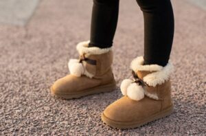 Sheepskin Boots 1294232961 770x533 1 650x428