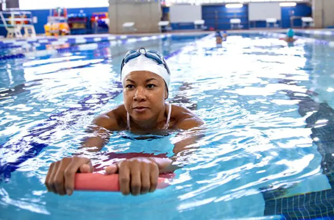 person Swims Indoor Pool 1429314758 770x533 1