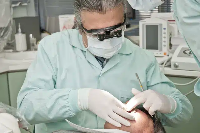 1705589485 dentist 2530990 640