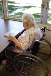 olderwomaninwheelchair274041